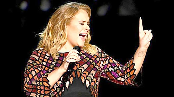 Adele - nữ ca sĩ giàu nhất nước Anh
