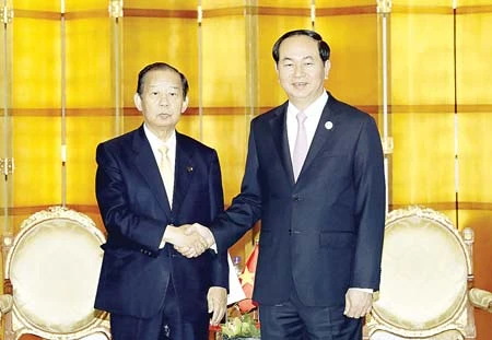 Chủ tịch nước Trần Đại Quang tiếp Tổng thư ký đảng Dân chủ Tự do Nhật Bản Toshihiro Nakai, tại thủ đô Bắc Kinh, Trung Quốc