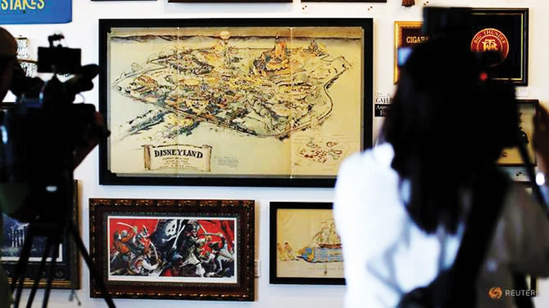 Đấu giá bản đồ đầu tiên của Disneyland 