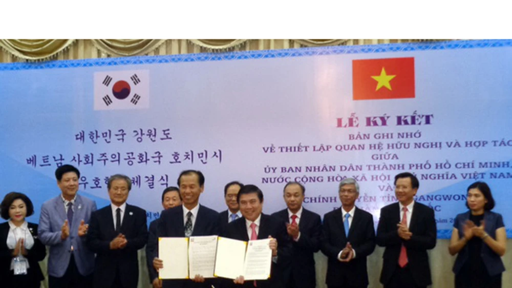 TPHCM và tỉnh Gangwon Hàn Quốc ký kết hợp tác. Ảnh: VOH