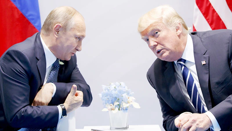 Cuộc gặp giữa Tổng thống Nga Vladimir Putin và Tổng thống Mỹ Donald Trump bên lề Hội nghị thượng đỉnh G20 tại Đức đầu tháng 7