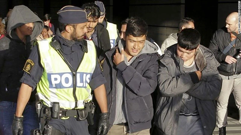  Thế hệ thứ hai không sắc tộc ở Thụy Điển luôn là mục tiêu tuyển dụng của IS