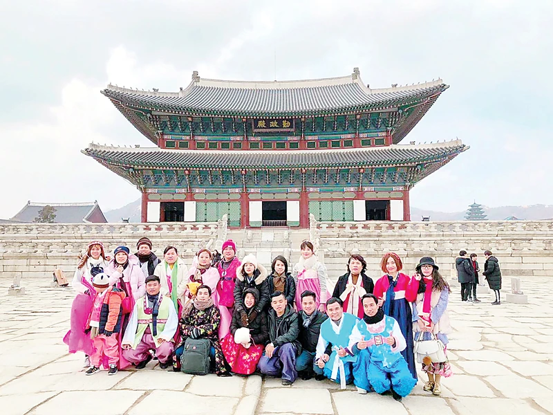Đoàn khách TST tourist tại Hàn Quốc