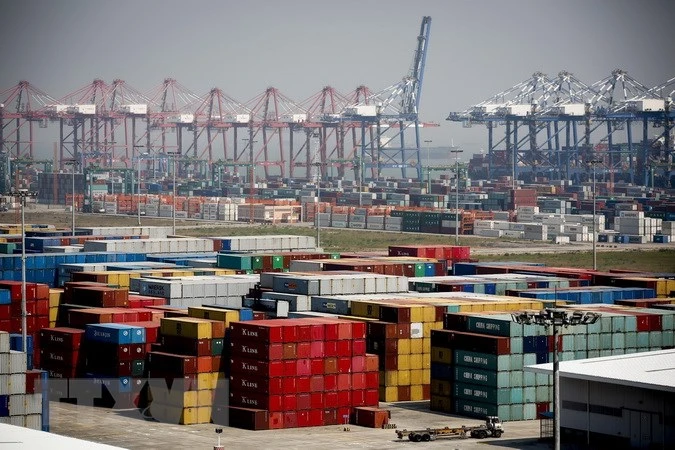 Container hàng hóa tại cảng Nansha, tỉnh Quảng Đông, Trung Quốc. Ảnh: EPA