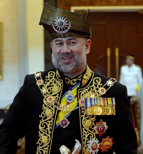 Vua Malaysia hủy tiệc sinh nhật, góp quỹ công 