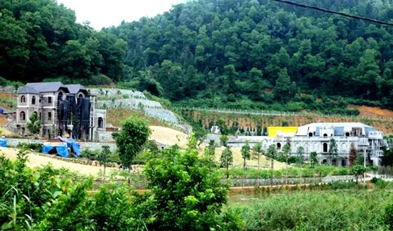 Huyện Sóc Sơn có nhiều công trình vi phạm, lấn chiếm đất rừng phòng hộ lâu nay nhưng không bị xử lý