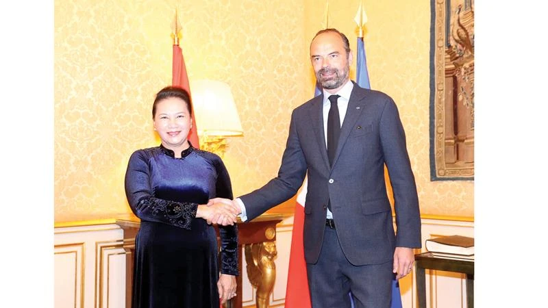 Chủ tịch Quốc hội Nguyễn Thị Kim Ngân hội kiến Thủ tướng Pháp Edouard Philippe