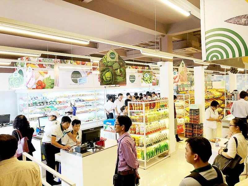 San Hà mở nhiều chuỗi cửa hàng phục vụ người tiêu dùng từ trang trại đến bàn ăn