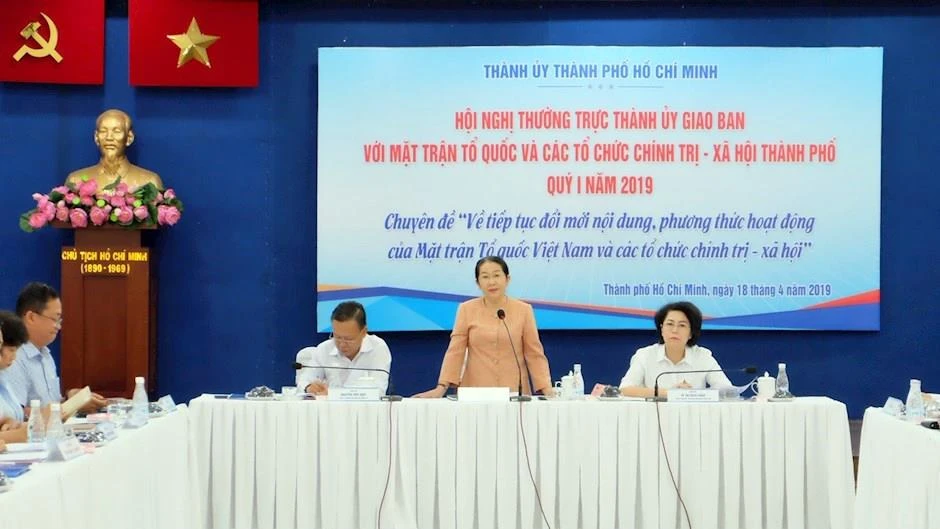 Phó Bí thư Thành ủy TPHCM Võ Thị Dung phát biểu tại hội nghị. Ảnh: Thanhuytphcm