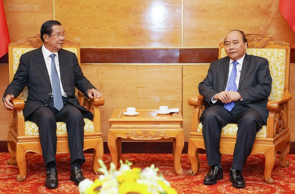  Thủ tướng Nguyễn Xuân Phúc tiếp Đoàn đại biểu cấp cao Campuchia do Thủ tướng Vương quốc Campuchia Samdech Techo Hun Sen dẫn đầu. Ảnh: VGP