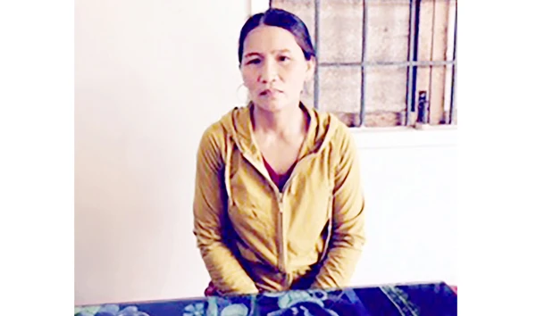Chị Nguyễn Thị Tý, mẹ sinh viên Bích Nga