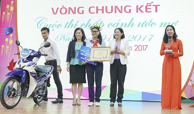 Vương Phối Ân (Trường THPT Võ Văn Kiệt, quận 8) đoạt giải nhất