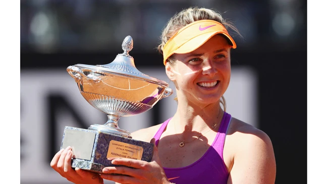 Elina Svitolina đăng quang Italian Open ở tuổi 22.