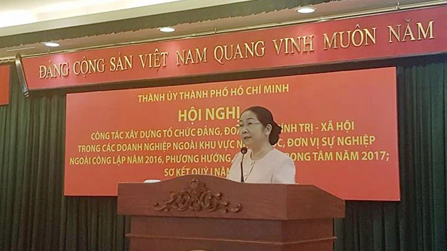 Đồng chí Võ Thị Dung, Phó Bí thư Thành ủy TPHCM phát biểu tại hội nghị