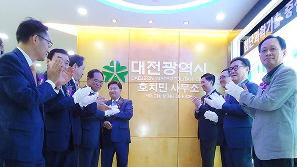 Khai trương Văn phòng Đại diện TP Daejeon tại TPHCM. Ảnh: hcmcpv