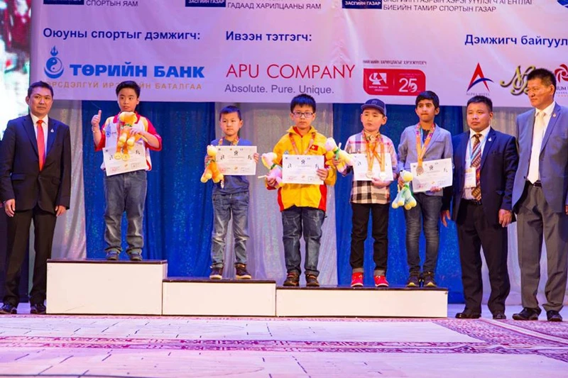 Việt Nam nhất toàn đoàn nam - Giải vô địch cờ vua trẻ Đông Á lần thứ 2-2017