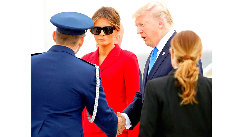 Tổng thống Mỹ Donald Trump và phu nhân trong chuyến công du Pháp