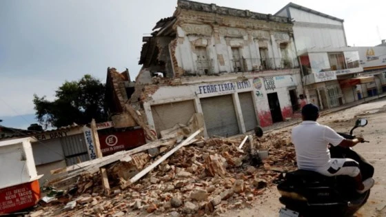 Một căn nhà bị phá hủy trong động đất Mexico. Ảnh: Reuters