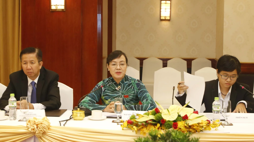 Chủ tịch HĐND Nguyễn Thị Quyết Tâm phát biểu tại buổi gặp. Ảnh: TTXVN