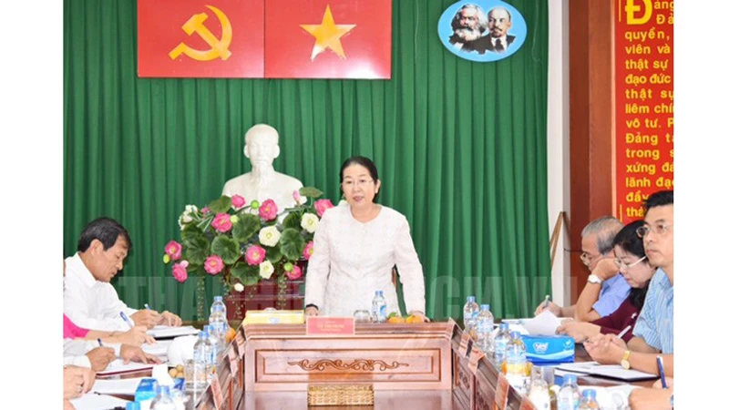 Phó Bí thư Thành ủy TPHCM Võ Thị Dung phát biểu kết luận buổi làm viêc. Ảnh: hcmcpv