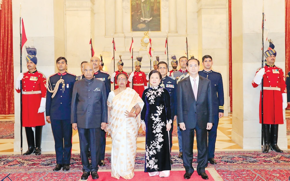 Chủ tịch nước Trần Đại Quang và Phu nhân cùng Tổng thống Ấn Độ Ram Nath Kovind và Phu nhân tại buổi Quốc yến