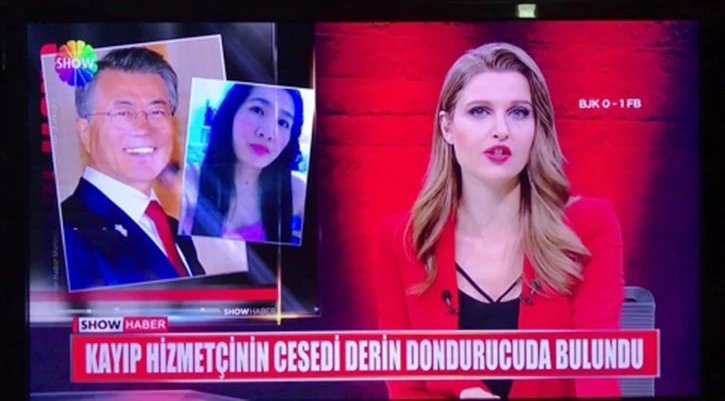 Hình ảnh cắt từ chương trình tin tức của đài truyền hình Thổ Nhĩ Kỳ Show TV ngày 25-2-2018 cho thấy ảnh Tổng thống Moon Jae-in được sử dụng trong một tin giết người. Ảnh: YONHAP