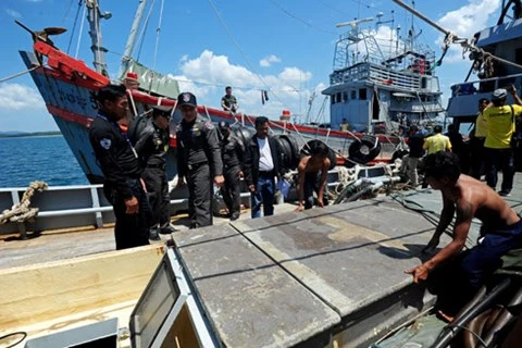 Cảnh sát Hoàng gia Thái Lan kiểm tra hoạt động đánh bắt thủy hải sản ở Narathiwat