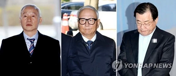 Ba cựu giám đốc NIS bị cáo buộc làm thất thoát ngân quỹ quốc gia và tham nhũng. Ảnh: Yonhap
