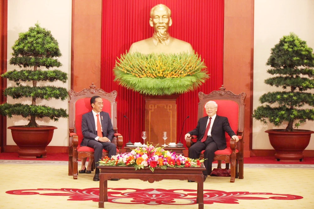 Tổng Bí thư Nguyễn Phú Trọng tiếp Tổng thống Cộng hòa Indonesia Joko Widodo. Ảnh: VGP
