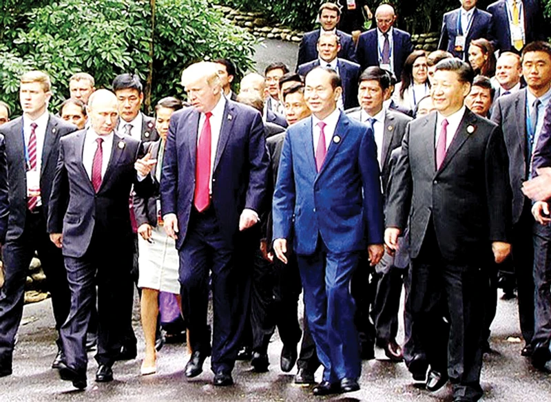 Chủ tịch nước Trần Đại Quang và nguyên thủ các quốc gia tại APEC năm 2017 tổ chức ở Đà Nẵng