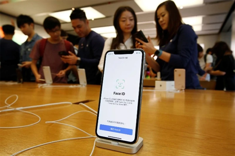 Trung Quốc cấm nhập khẩu và bán iPhone