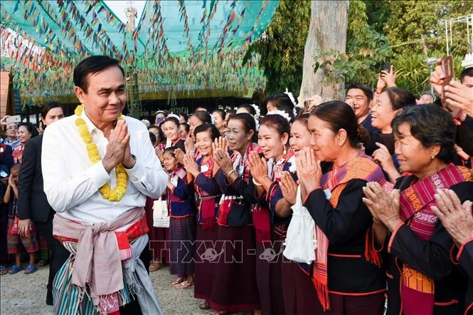 Thủ tướng Thái Lan Prayut Chan-o-cha trong chuyến thăm Mukdahan, ngày 6-2-2019. Ảnh: TTXVN