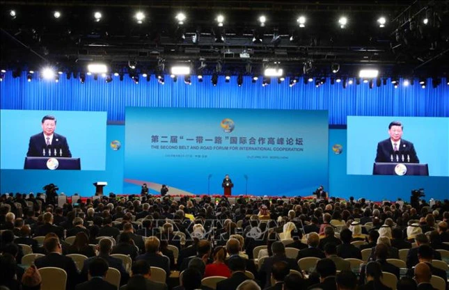 Tổng Bí thư, Chủ tịch Trung Quốc Tập Cận Bình phát biểu khai mạc Diễn đàn cấp cao hợp tác quốc tế “Vành đai và Con đường” lần thứ 2. Ảnh: TTXVN