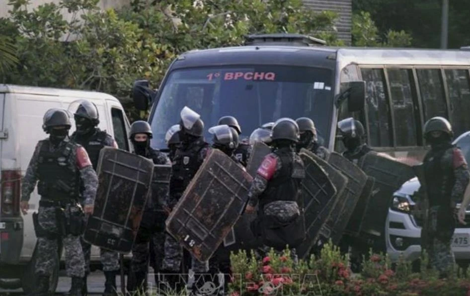 Lực lượng an ninh được triển khai tới nhà tù Altamira. Ảnh: TTXVN