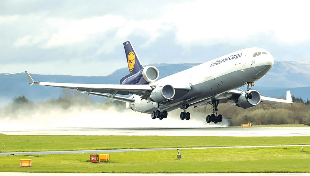 Các hãng hàng không châu Âu đang nối lại các đường bay quốc tế