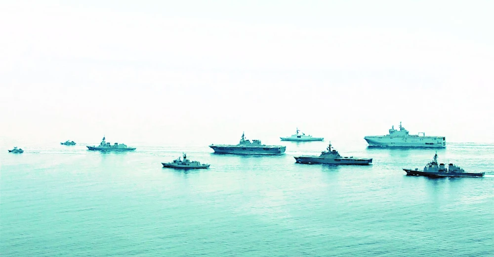 Tàu chiến các nước tham gia tập trận ARC21