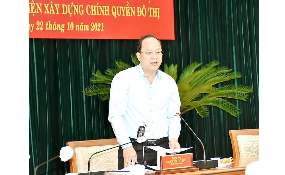 Phó Bí thư Thành ủy TPHCM Nguyễn Hồ Hải phát biểu tại hội thảo trực tuyến “Đề xuất nhiệm vụ, giải pháp đột phá trong xây dựng tổ chức cơ sở Đảng và nâng cao chất lượng đội ngũ đảng viên ở Đảng bộ TPHCM trong điều kiện xây dựng chính quyền đô thị”. Ảnh: TH