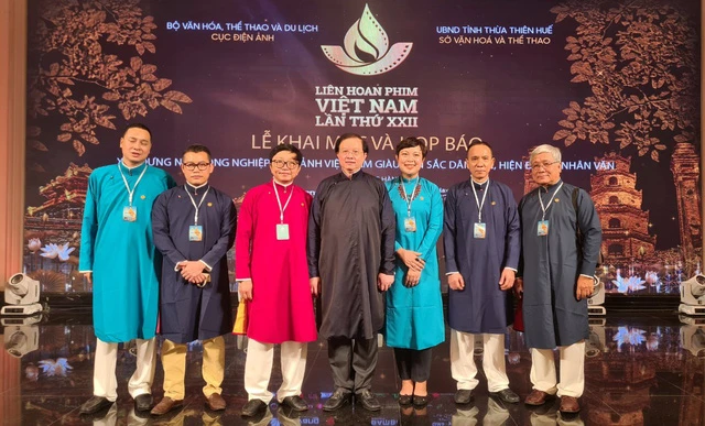 Thành viên Ban giám khảo thể loại Phim tài liệu của LHP Việt Nam XXII. Ảnh: VTV