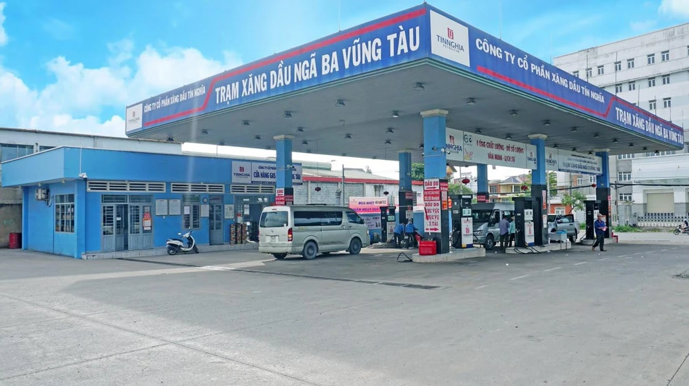 Trạm xăng dầu ngã ba Vũng Tàu - một trong những trạm xăng dầu đầu tiên của Tổng Công ty Tín Nghĩa tại Đồng Nai