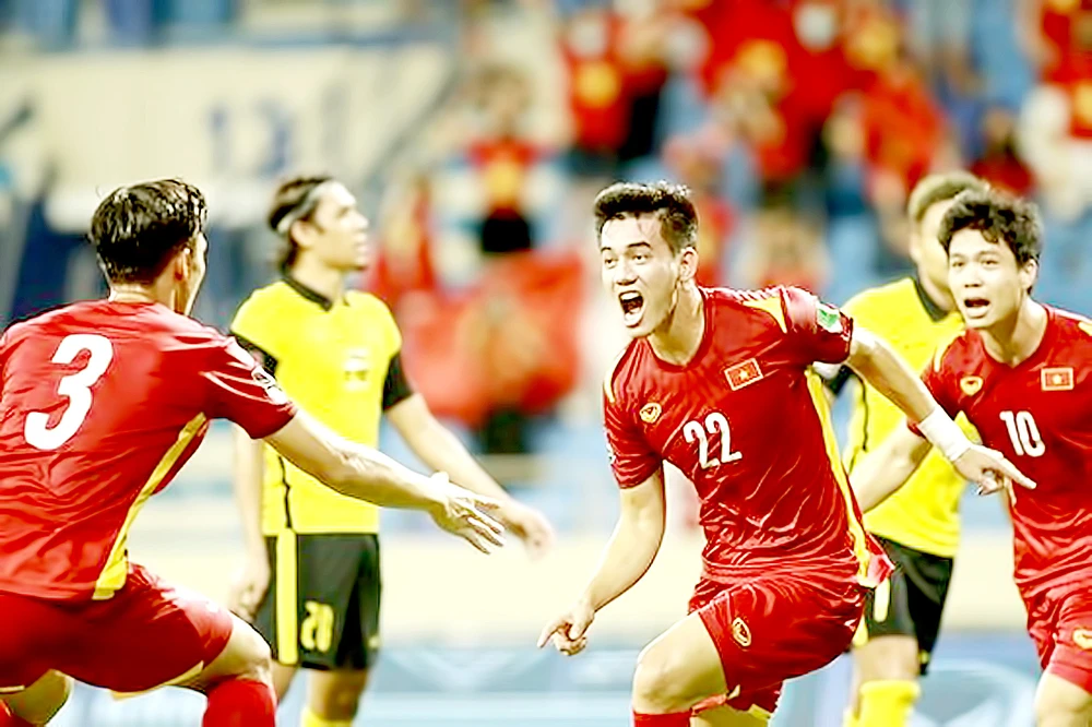 Các tuyển thủ Việt Nam còn thêm cơ hội thể hiện mình tại AFF Cup 2022. Ảnh: MINH HOÀNG