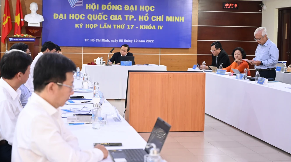 Hội đồng ĐHQG TPHCM họp đánh giá kết quả nhiệm vụ năm 2022 và bàn kế hoạch trong năm 2023