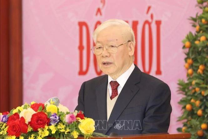 Tổng Bí thư Nguyễn Phú Trọng chúc tết các đồng chí lãnh đạo và nguyên lãnh đạo Đảng, Nhà nước. Ảnh: TTXVN