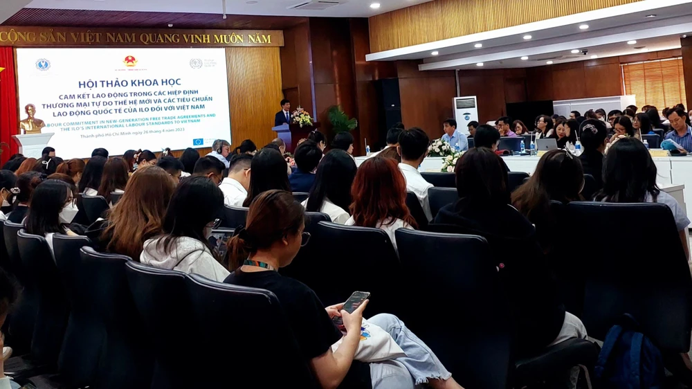 Hội thảo diễn ra tại Trường Đại học Luật TPHCM trong cả ngày 26-4. Ảnh: MAI HOA