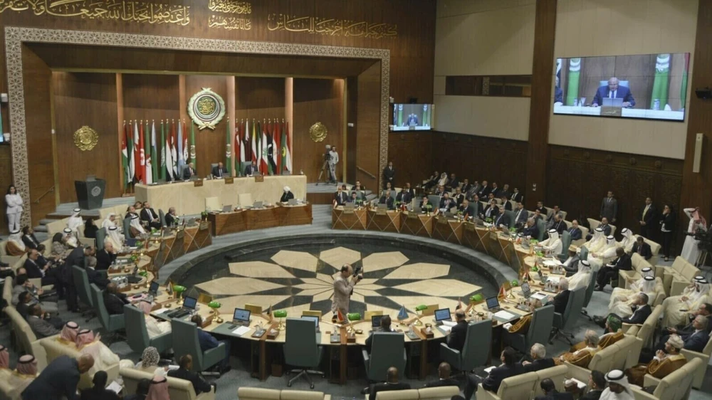 Phiên họp khẩn của Liên đoàn Arab khôi phục tư cách thành viên của Syria. Ảnh: AP