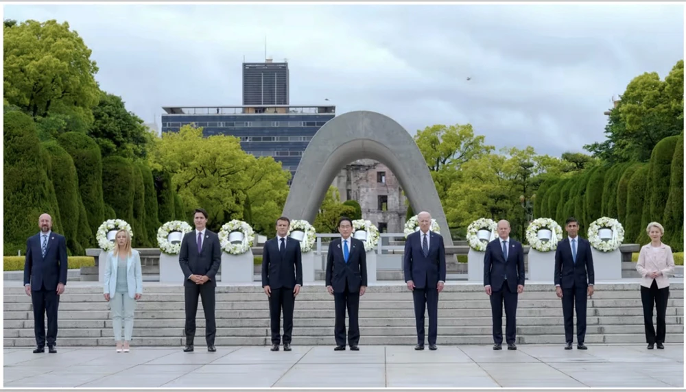 Các nhà lãnh đạo G7 đến thăm Bảo tàng tưởng niệm hòa bình Hiroshima. Ảnh: NIKKEI ASIA