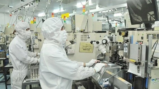 Sản xuất linh kiện bán dẫn tại Công ty MTEX (Nhật Bản) - (ảnh minh họa). Ảnh: CAO THĂNG