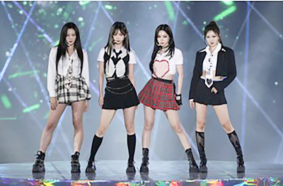 Winter, Karina, Giselle và Ningning của Aespa - ban nhạc nữ mới nhất của SM Entertainment - có 4/8 thành viên là ca sĩ “ảo”