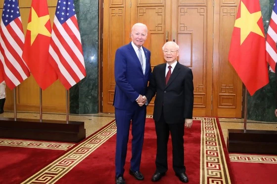 Tổng Bí thư Nguyễn Phú Trọng và Tổng thống Joe Biden trước khi tiến hành hội đàm ở trụ sở Trung ương Đảng, chiều 10-9. Ảnh: VIẾT CHUNG