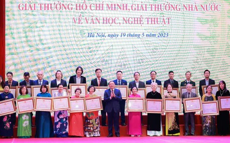 Lễ trao tặng Giải thưởng Hồ Chí Minh, Giải thưởng Nhà nước về Văn học, Nghệ thuật tổ chức ngày 19-5-2023