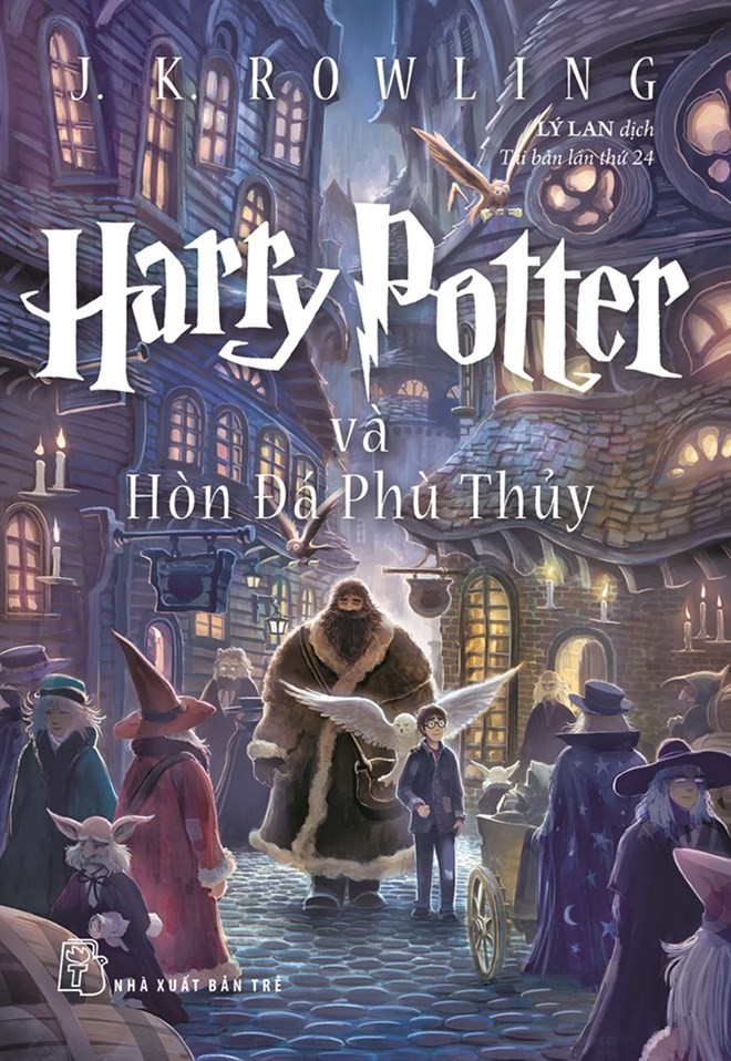 Cover of the Vietnamese version of Harry Potter and the Philosopher’s Stone. — Photo courtesy of British Council Attachments area